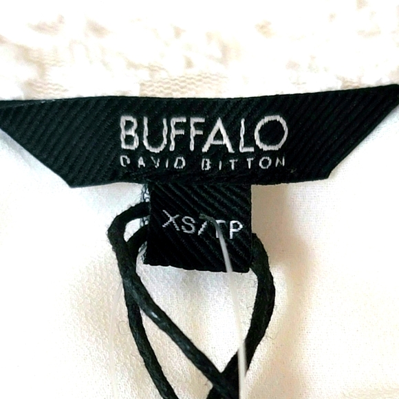 BRAND NEW! Buffalo by David Bitton Petite Beaded Floral Cami Top Size XS - Picture 9 of 13